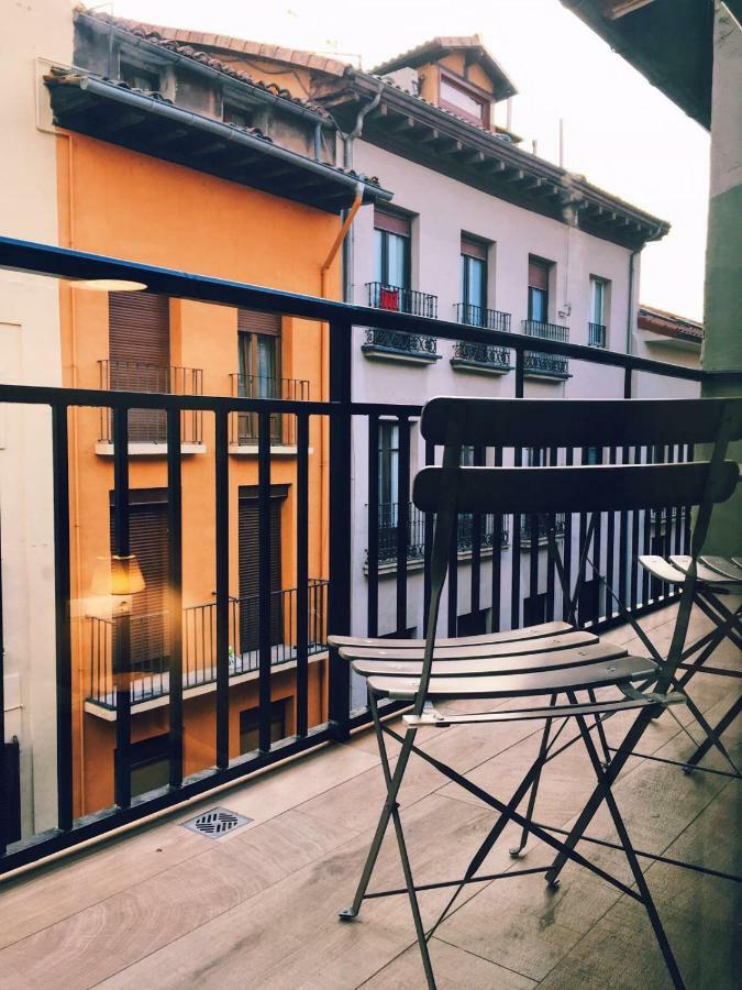 Atico Estafeta Apartment Pamplona Exterior foto